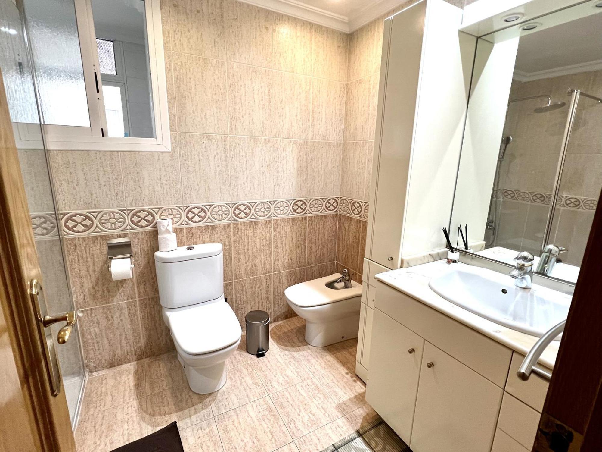 Moderno Y Acogedor Apartamento Para 6 Personas Валенсия Екстериор снимка